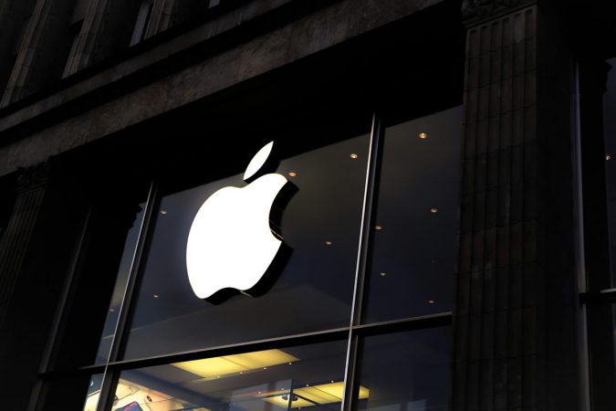 Apple добилась передачи судебного разбирательства по делу против OpenAI другому судье