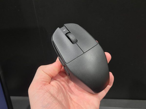 Забытую форму Logitech G303 возвращают в новом виде:  Teevolution показала Kira